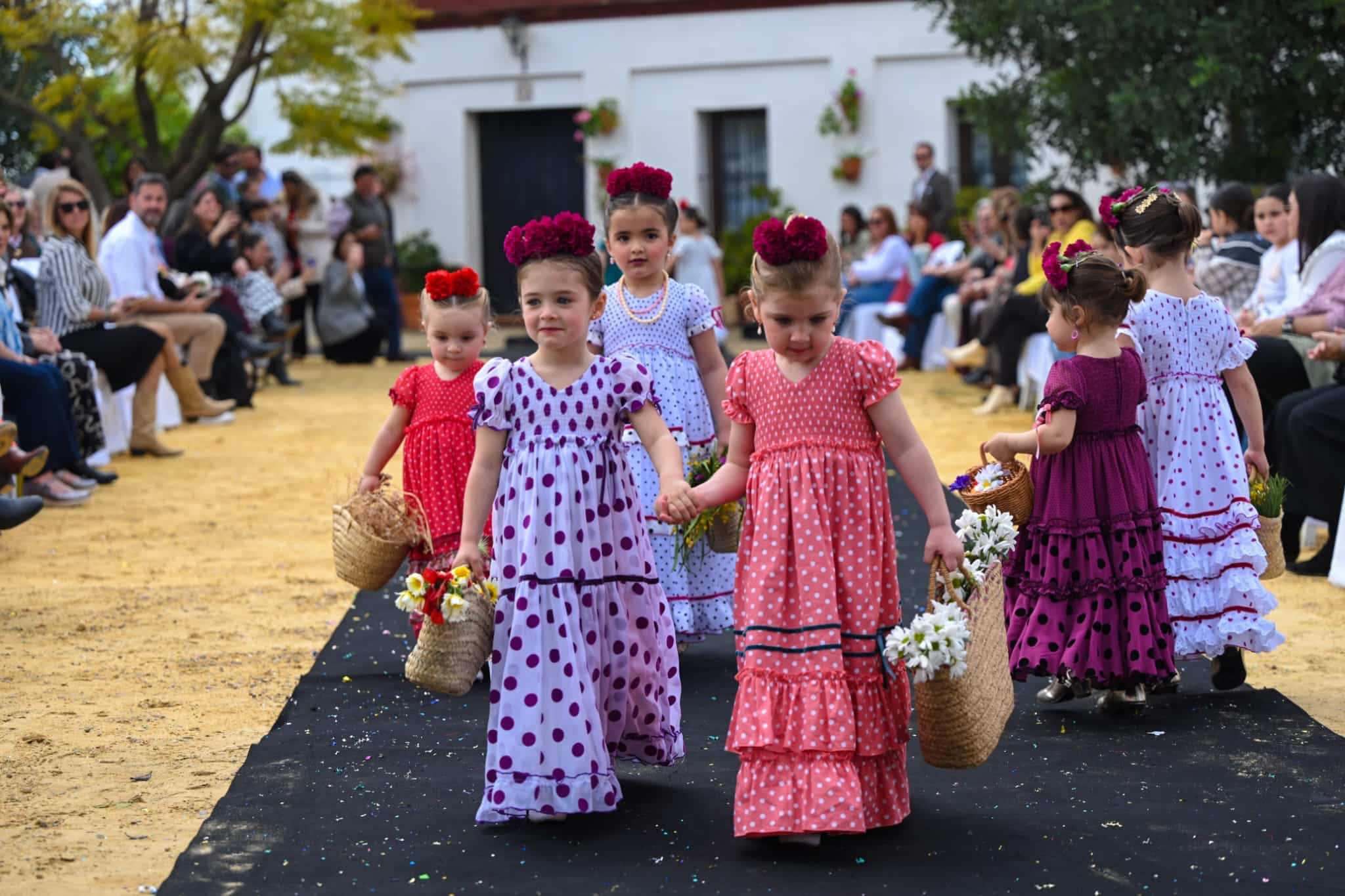 Traje de flamenca niña. Talla 3 - Imagen 2