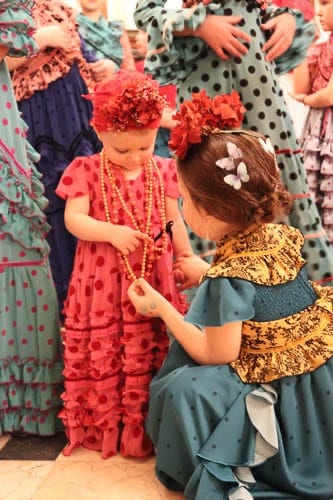 Traje de flamenca niña cruzado beige/rojo
Talla 2 - Imagen 2